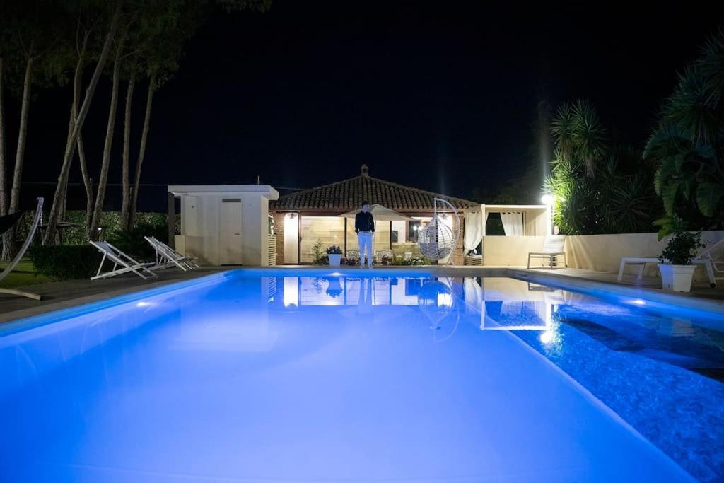 Villa Laoconte Piscina, Jacuzzi E Biliardo Canicattì Extérieur photo